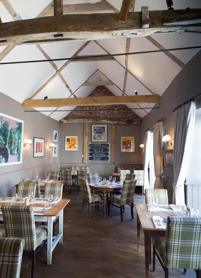 Bed and Breakfast The Loddon Swan Exterior foto